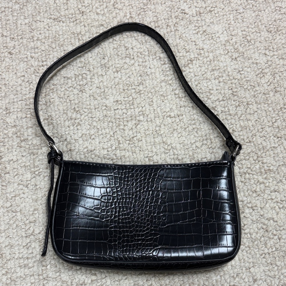 Cotton On Black Faux-Leather Croc-Embossed Shoulder Bag